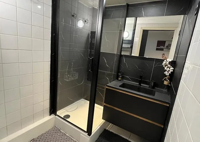 Le Liseo - Terrasse, Veranda Au Coeur Du Centre